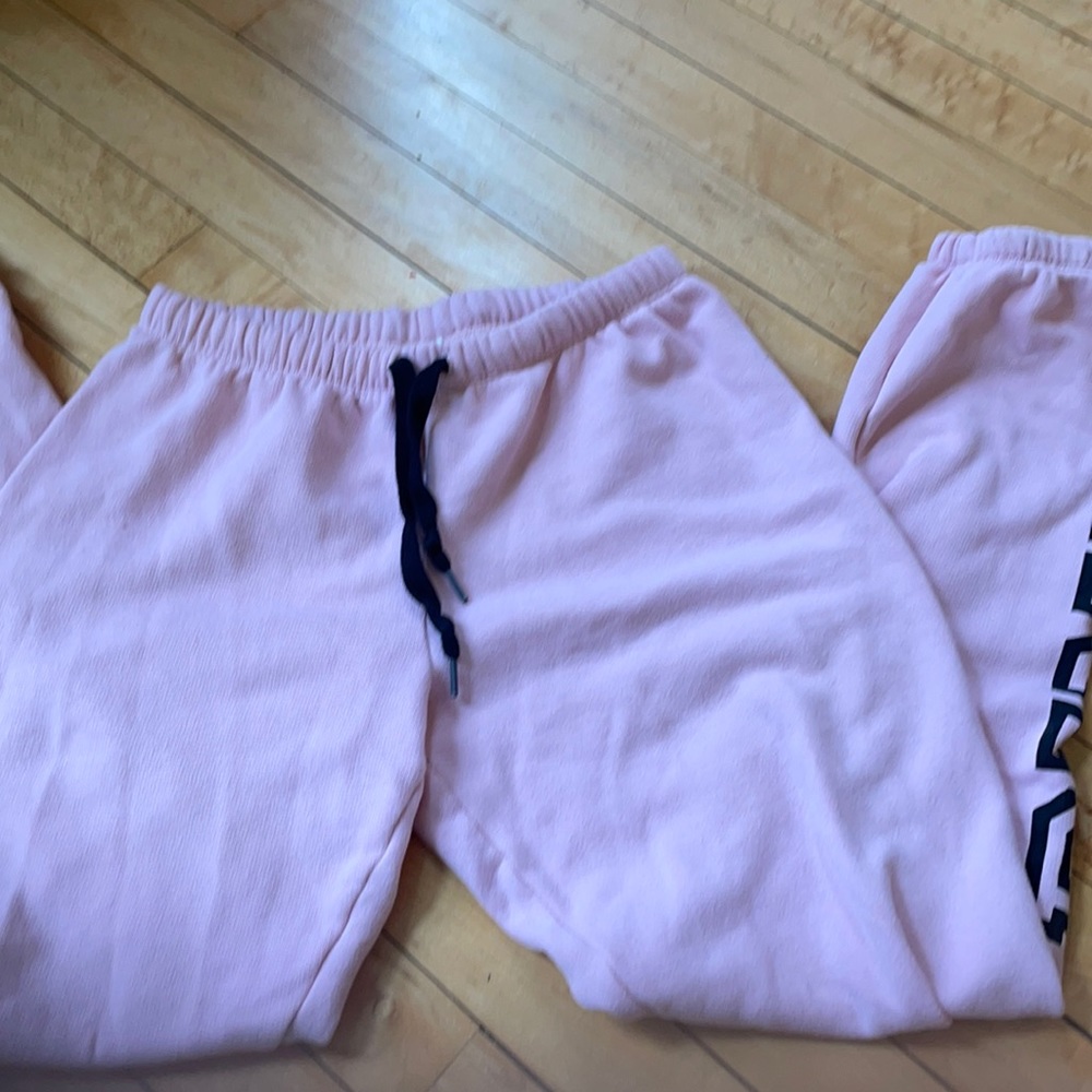 sweat pants